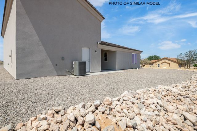 7150 E Alvarado Drive, Kingman, AZ 86401