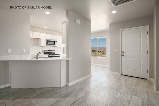 7150 E Alvarado Drive, Kingman, AZ 86401