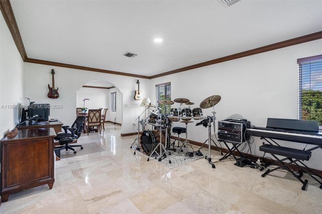 20520 SW 190th St, Miami, FL 33187