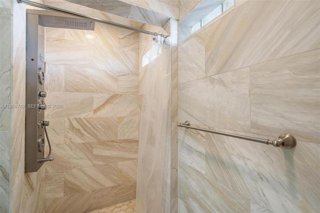 20520 SW 190th St, Miami, FL 33187