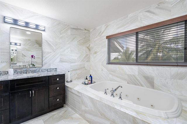 20520 SW 190th St, Miami, FL 33187