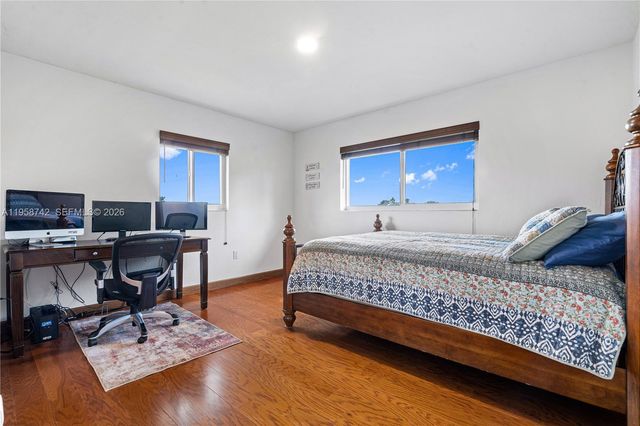 20520 SW 190th St, Miami, FL 33187