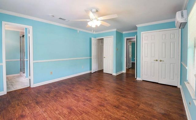 11122 Sunturf Lane, Houston, TX 77044