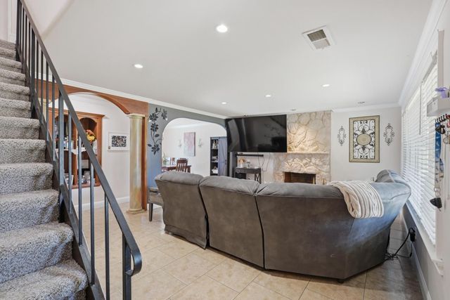 6653 Deerfield Dr, Citrus Heights, CA 95610