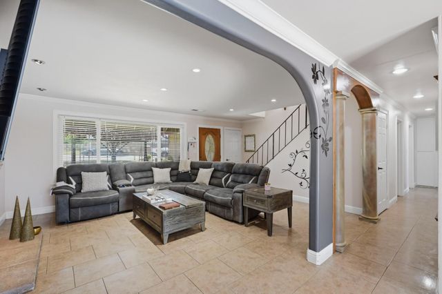 6653 Deerfield Dr, Citrus Heights, CA 95610