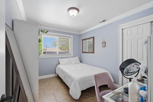 6653 Deerfield Dr, Citrus Heights, CA 95610