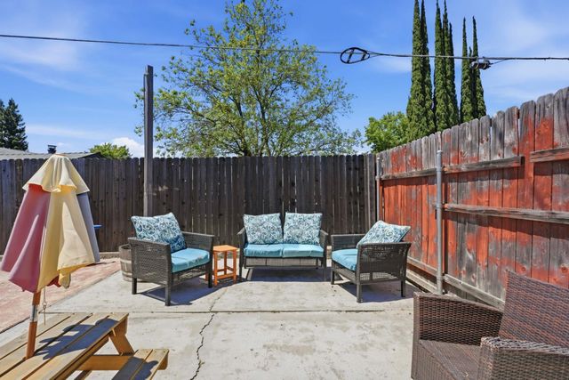 6653 Deerfield Dr, Citrus Heights, CA 95610