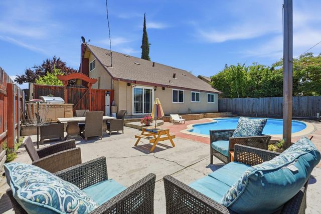 6653 Deerfield Dr, Citrus Heights, CA 95610