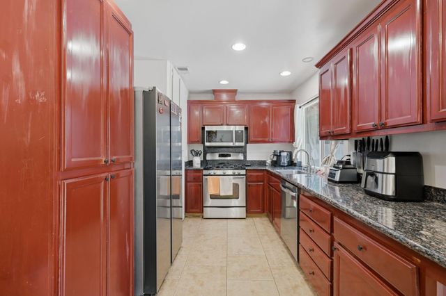 6653 Deerfield Dr, Citrus Heights, CA 95610