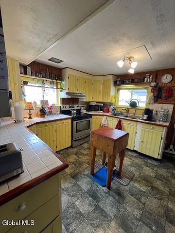 9 Academy Street, Salem, NY 12865