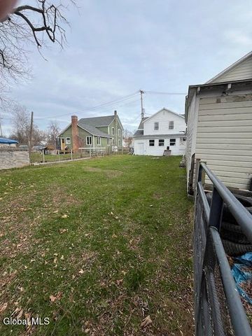 9 Academy Street, Salem, NY 12865