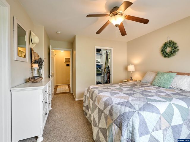 6224 Elena St NE, Albany, OR 97321