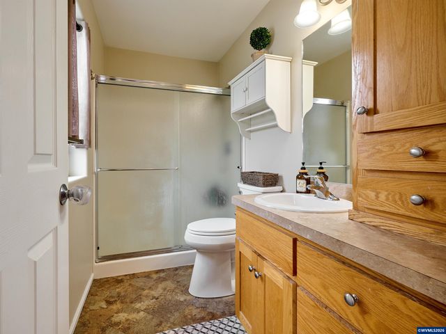 6224 Elena St NE, Albany, OR 97321