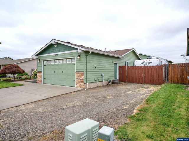 6224 Elena St NE, Albany, OR 97321