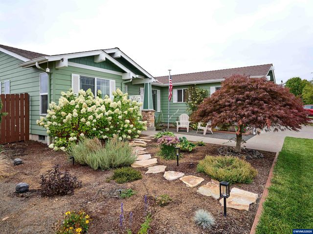 6224 Elena St NE, Albany, OR 97321