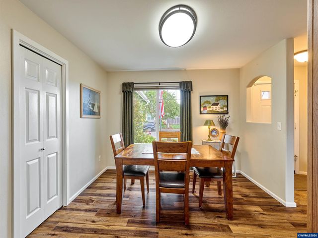 6224 Elena St NE, Albany, OR 97321