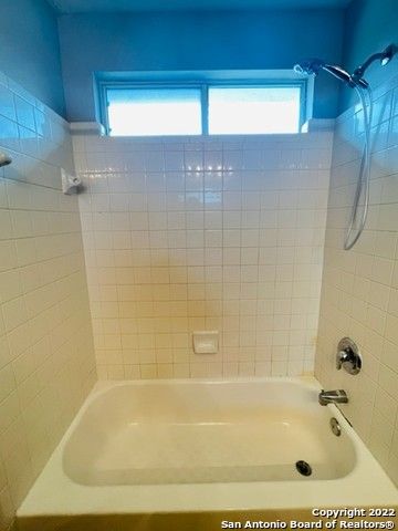 9819 AUTUMN PL, San Antonio, TX 78109