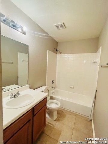 9819 AUTUMN PL, San Antonio, TX 78109