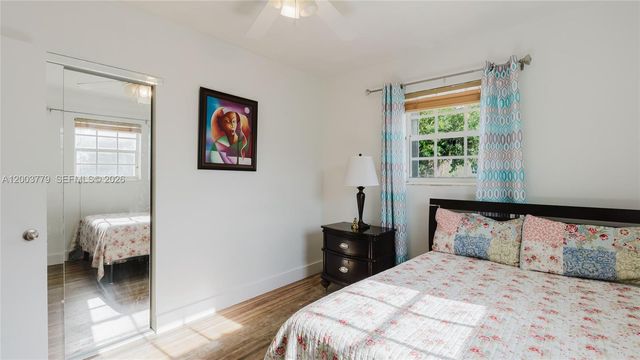 1300 NE 204th St, Miami, FL 33179