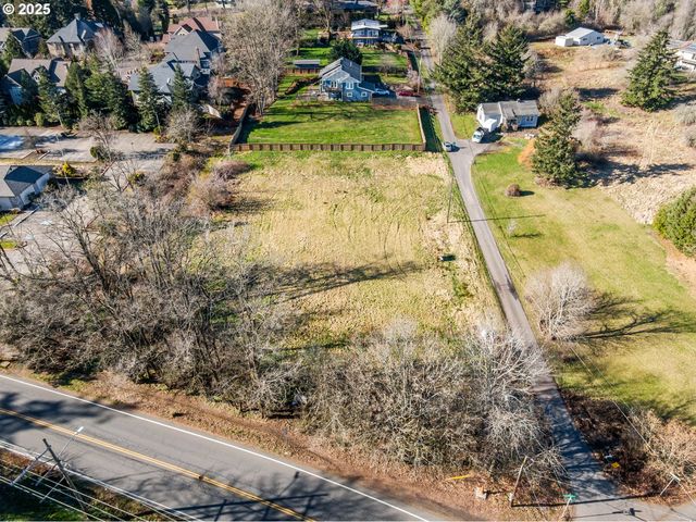 12395 CLARA Ln, Lake Oswego, OR 97035