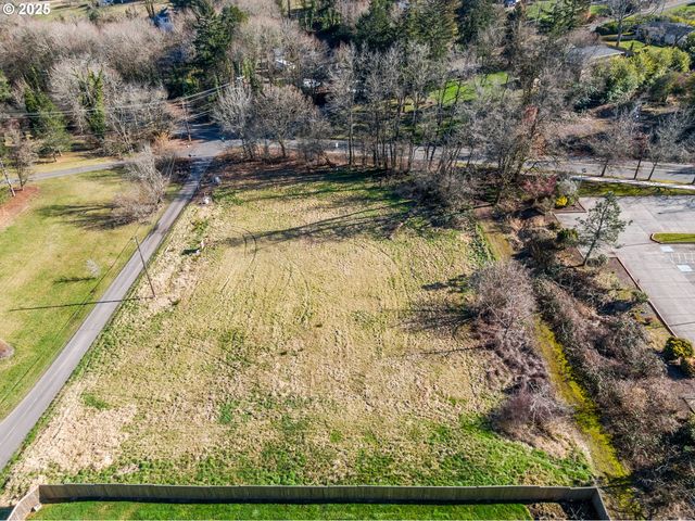 12395 CLARA Ln, Lake Oswego, OR 97035