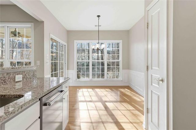 907 Santa Anita Drive, Woodstock, GA 30189