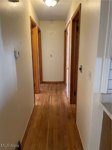 1166 Raymond Street NW, Warren, OH 44485