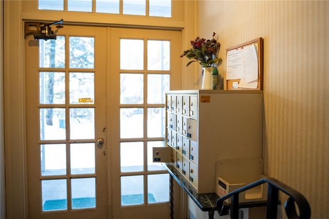 5025 5th Ave 3F, Shadyside, PA 15232