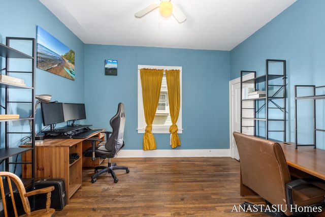 741 Crescent Street, Grand Rapids, MI 49503