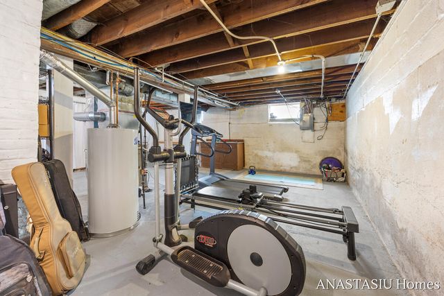 741 Crescent Street, Grand Rapids, MI 49503