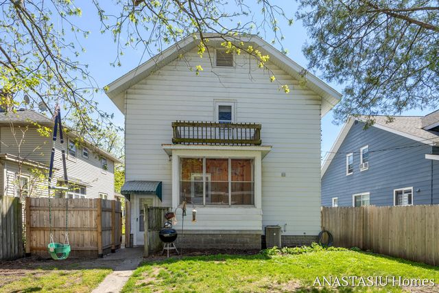 741 Crescent Street, Grand Rapids, MI 49503