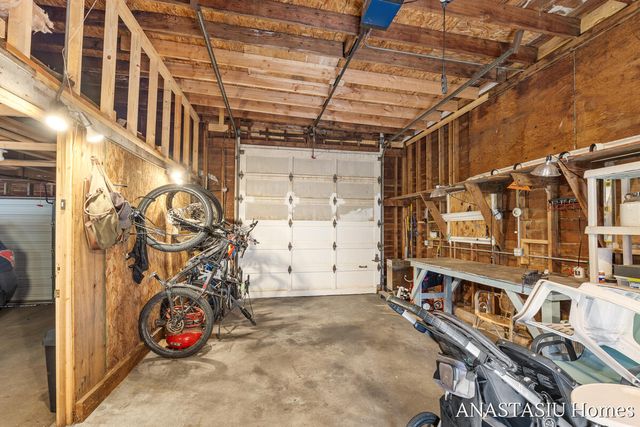 741 Crescent Street, Grand Rapids, MI 49503