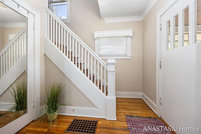 741 Crescent Street, Grand Rapids, MI 49503