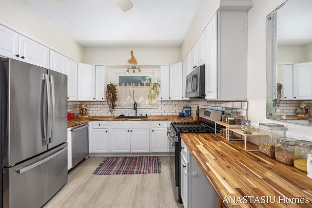 741 Crescent Street, Grand Rapids, MI 49503