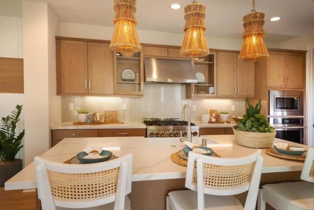 14709 Sierra Way, San Diego, CA 92126