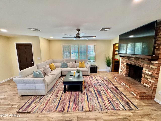 8238 E VISTA Drive E, Scottsdale, AZ 85250