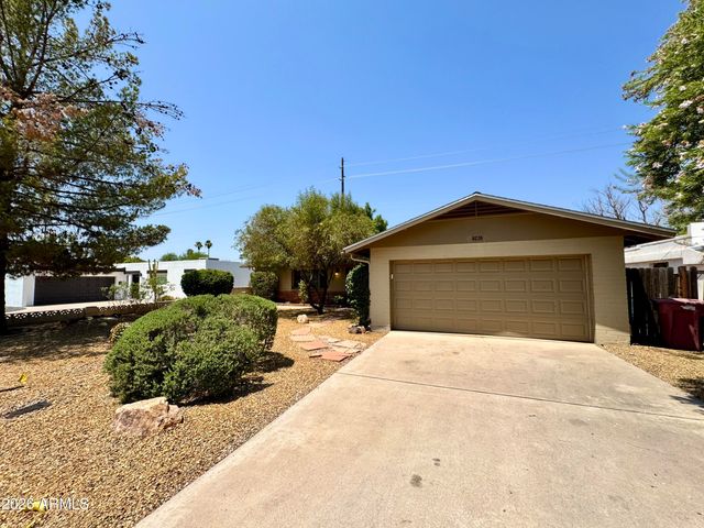 8238 E VISTA Drive E, Scottsdale, AZ 85250