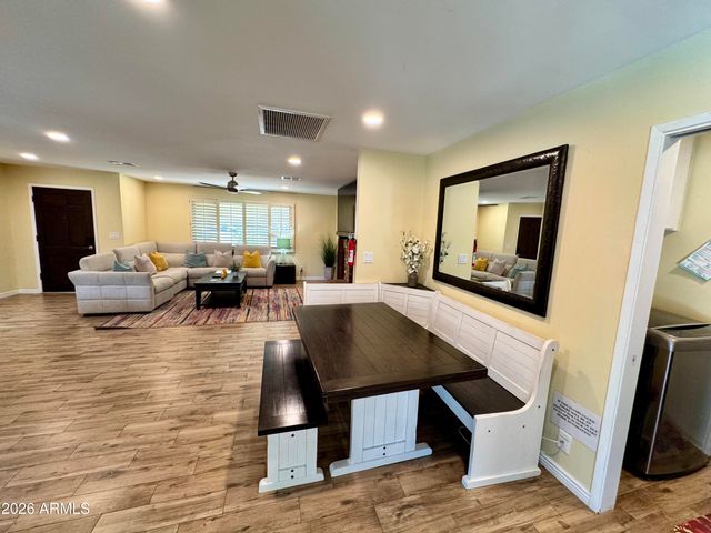 8238 E VISTA Drive E, Scottsdale, AZ 85250