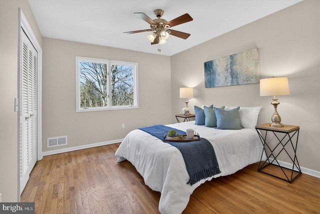 77 MEADOW RUN DR, Skillman, NJ 08558