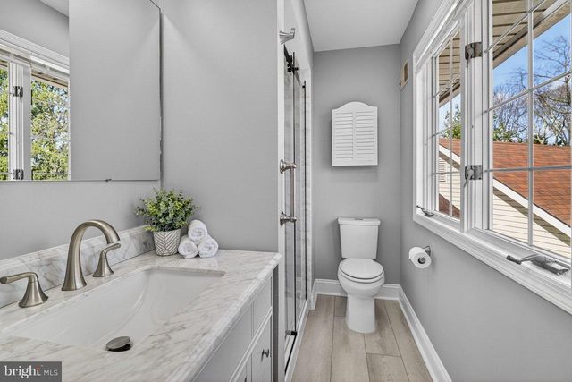 77 MEADOW RUN DR, Skillman, NJ 08558