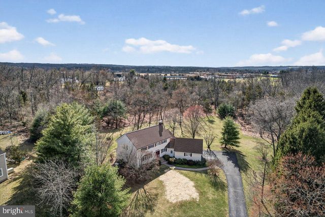 77 MEADOW RUN DR, Skillman, NJ 08558