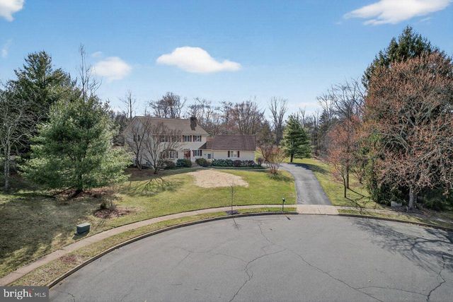 77 MEADOW RUN DR, Skillman, NJ 08558