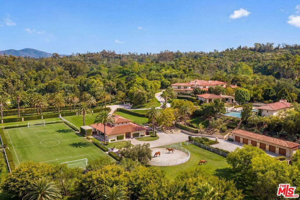 6853 Rancho Valencia Road, Rancho Santa Fe, CA 92067 — photo 2