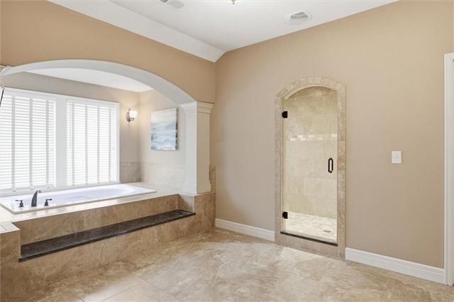 16532 Cody Street, Overland Park, KS 66221