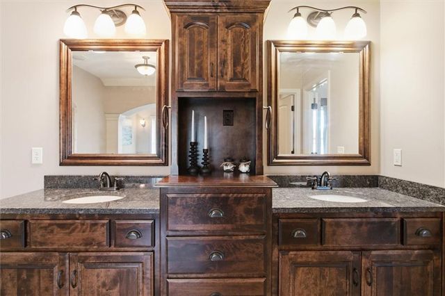 16532 Cody Street, Overland Park, KS 66221
