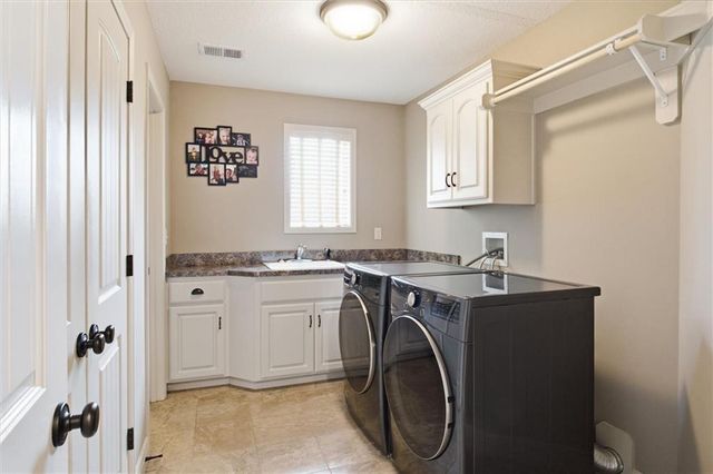 16532 Cody Street, Overland Park, KS 66221