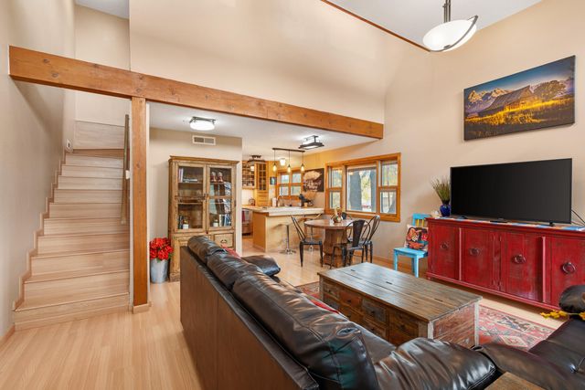 223 E Santa Fe Avenue APT C, Santa Fe, NM 87505