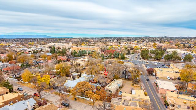 223 E Santa Fe Avenue APT C, Santa Fe, NM 87505