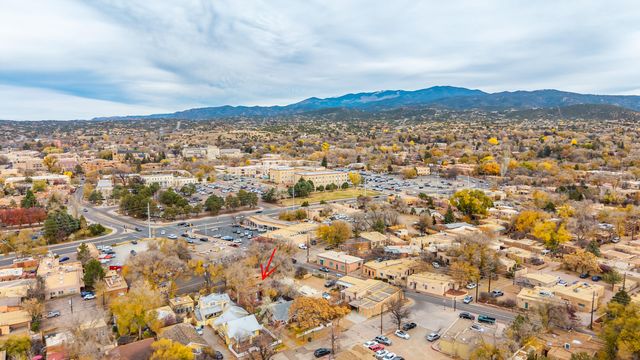223 E Santa Fe Avenue APT C, Santa Fe, NM 87505