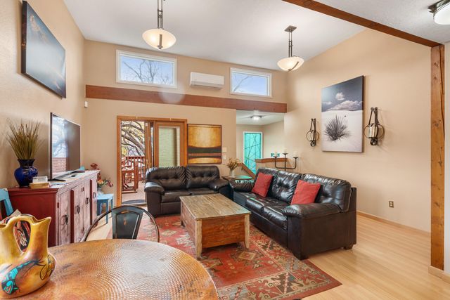 223 E Santa Fe Avenue APT C, Santa Fe, NM 87505